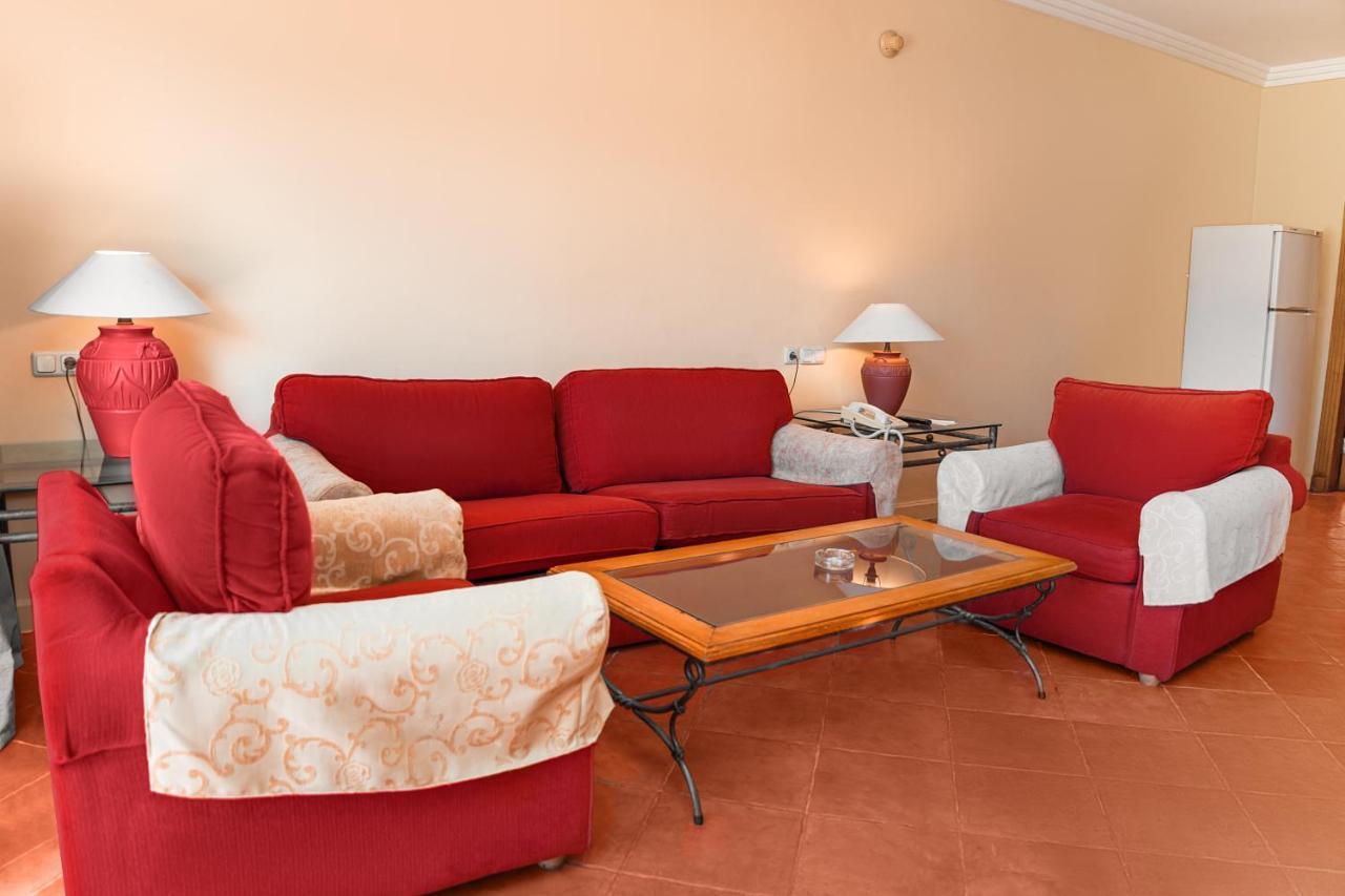 Sharm Dreams Vacation Club - Aqua Park Hotel Bagian luar foto A living room